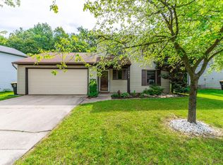 6618 Wood Rim Run, Fort Wayne, IN 46825