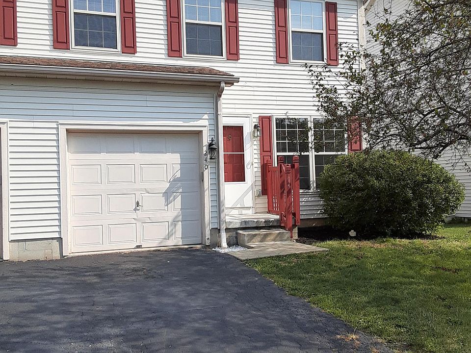 1st image of 240 Richards Dr #240
