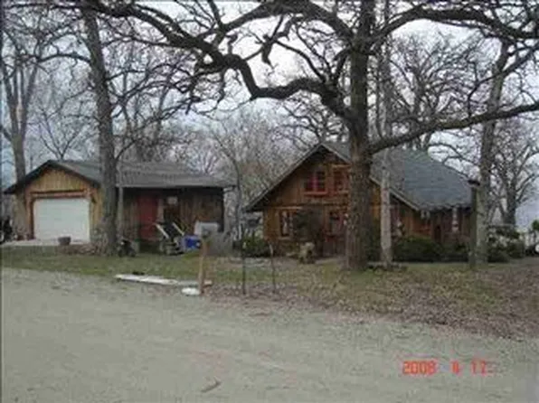118 Potawatami Dr, Edgerton, WI 53534