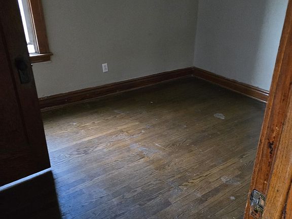 3rd image of 1623 S 48th Ct Unit 2