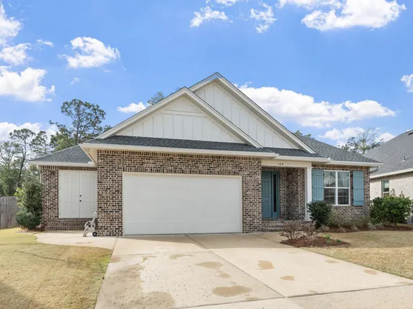 124 Raiders Trl, Valparaiso, FL 32580