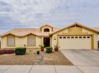 9244 E Big Sky Ln, Tucson, AZ 85747