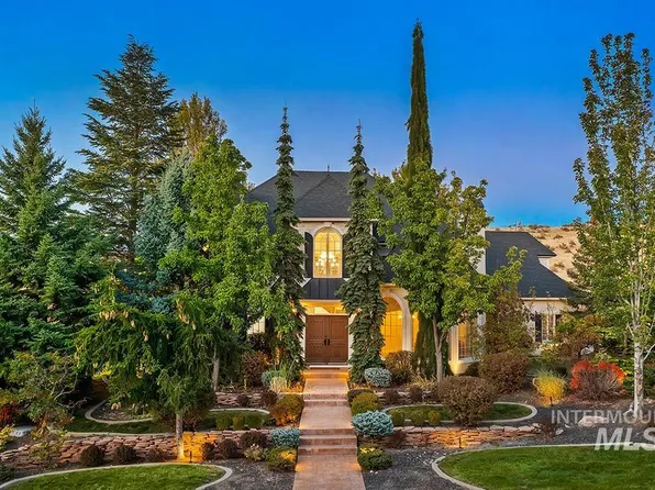 2710 E Table Rock Rd, Boise, ID 83712