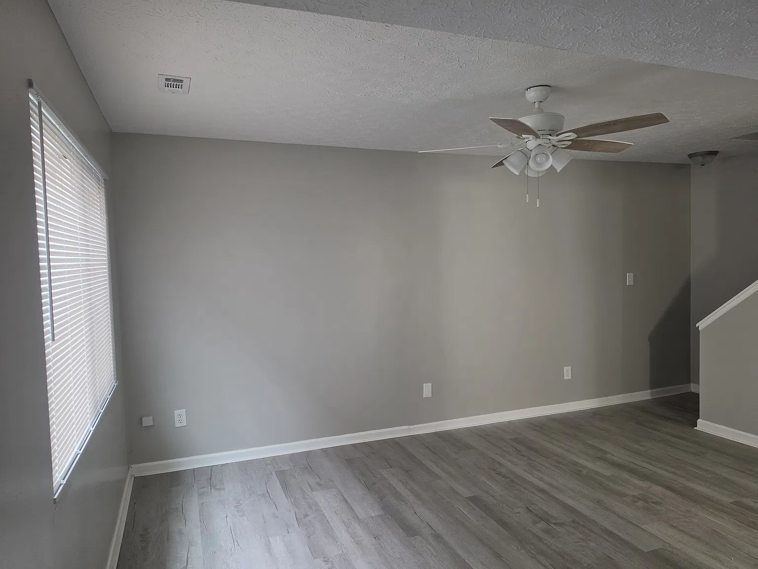 3 bed, 1140 sqft, $1,600 — Photo 4