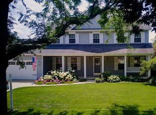 1116 Challenge Rd, Batavia, IL 60510