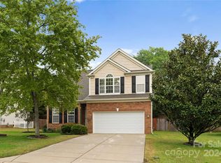 907 Laurel Meadow Dr, Fort Mill, SC 29708