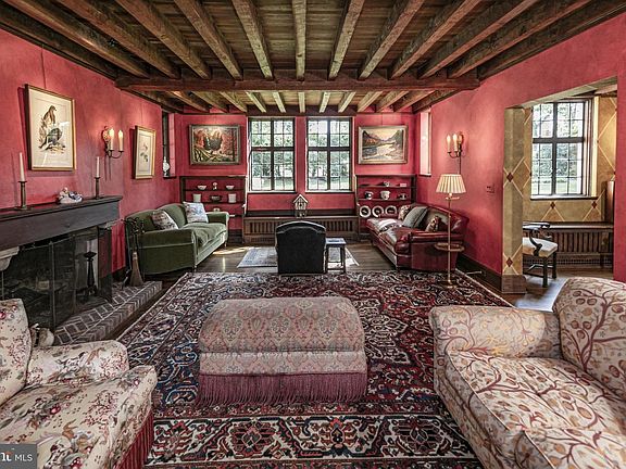 5th image of 155 Hodge Rd