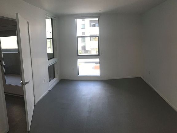 4th image of 3233 Kemper St APT 206