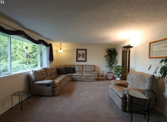 2nd image of 3709 NE 36th Ave