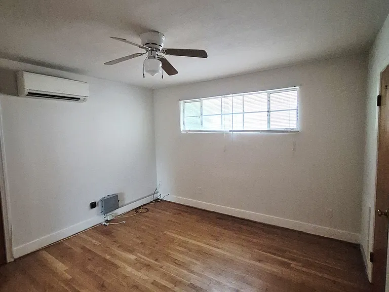 3230 W Grace St #3 — Photo 16