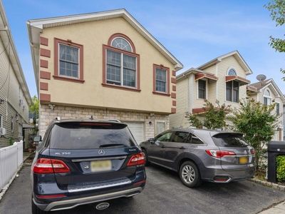 18 Grieco Dr, Jersey City, NJ, 07305