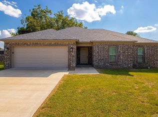 2 Green Timber Way, Vilonia, AR 72173