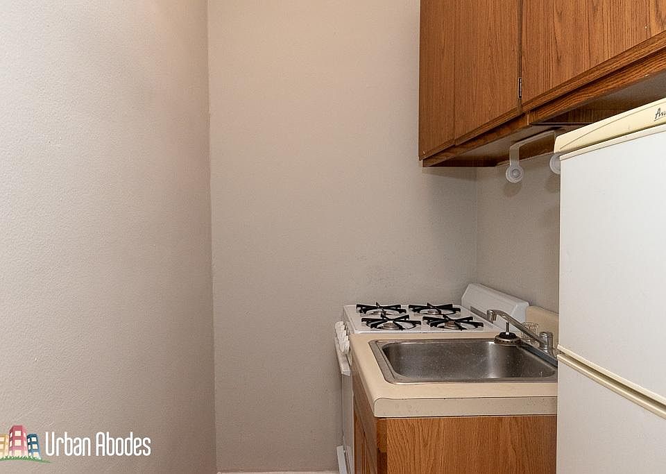 1st image of 2827 N Burling Avenue Ua Ua #Ua2