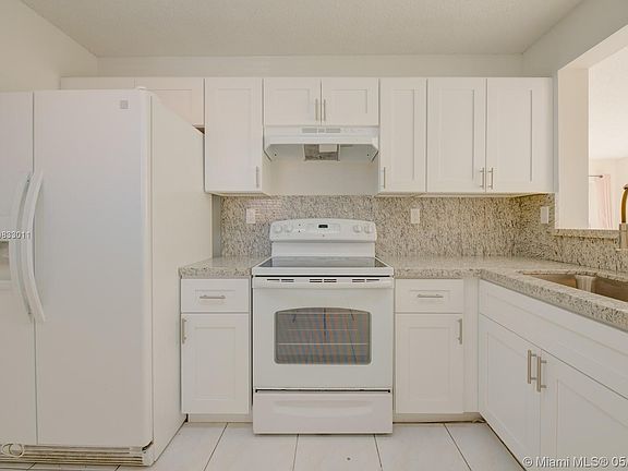 5th image of 1137 NW 125th Ave #202