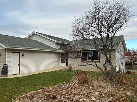 3rd image of 6984 Squaw Prairie Rd