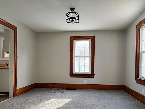 5th image of 316 McConnell St