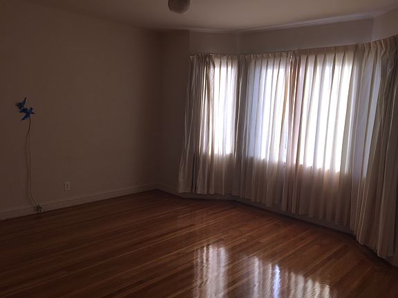 3rd image of 199 Monterey Blvd