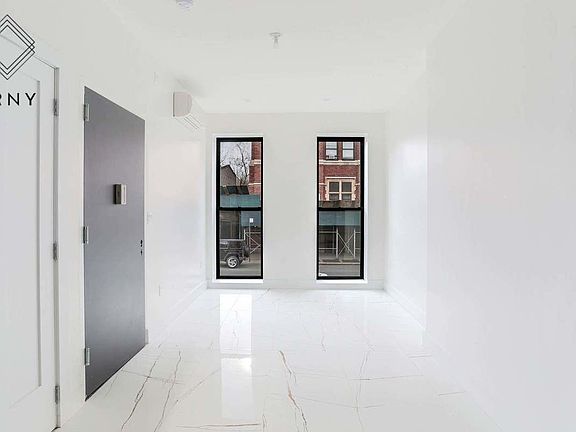 3rd image of 591 Lafayette Ave #1
