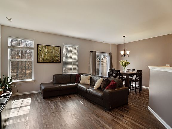 Living spaces flow to dining