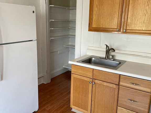 4th image of 2951 Washington St #1