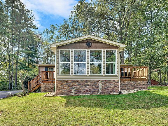 3rd image of 276 Bluewater Dr