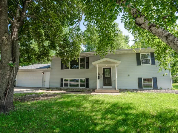 708 SE Olena Ave, Willmar, MN 56201