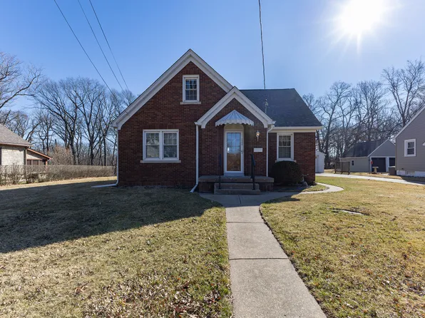 2200 10th St, East Moline, IL 61244