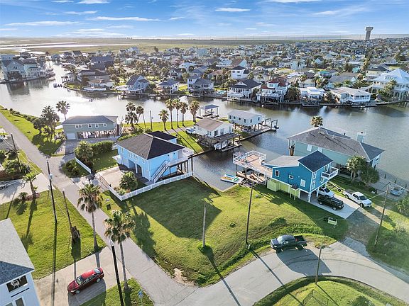 2nd image of 0 Pompano Way
