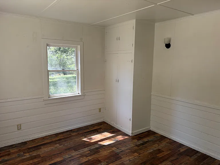 22228 Forest Dr — Photo 8