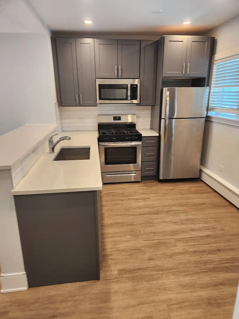 402 Franklin Ave. — Photo 3