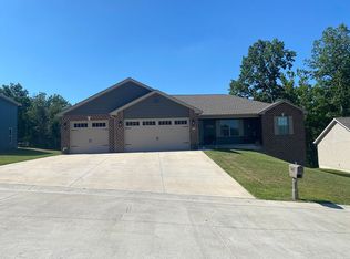 343 Watermill Dr, Washington, MO 63090