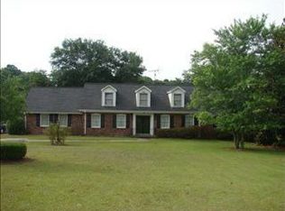 110 Twin Lakes Dr, Moore, SC 29369