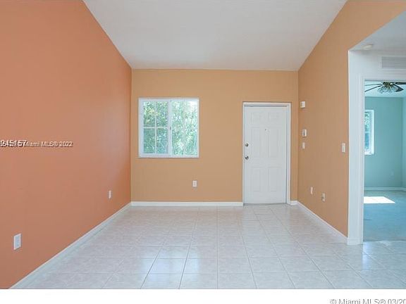2nd image of 1251 SE 27th St Unit 204