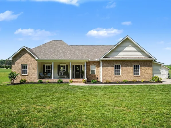 948 Goslin Branch Rd, Burns, TN 37029