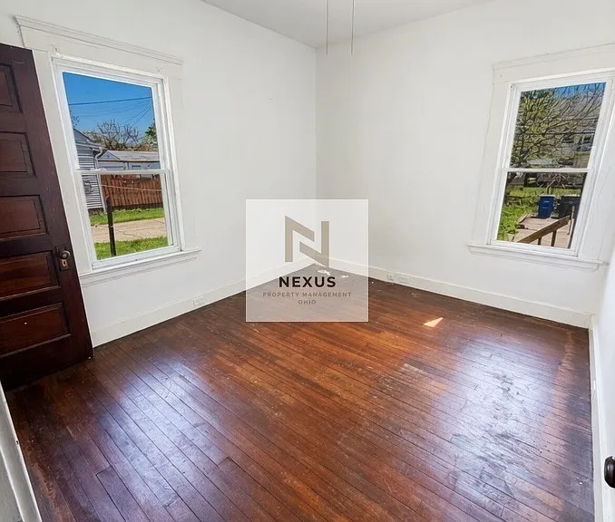 10609 Bernard Ave #1 — Photo 6