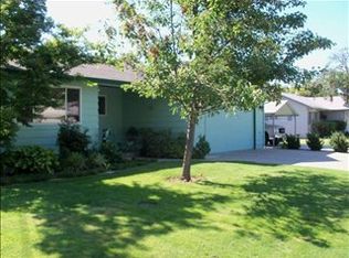 814 S Barrett Rd, Yuba City, CA 95991