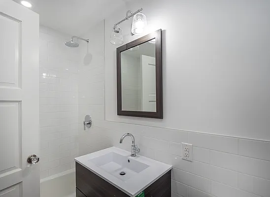 Rented by Harlem Lofts | media 12