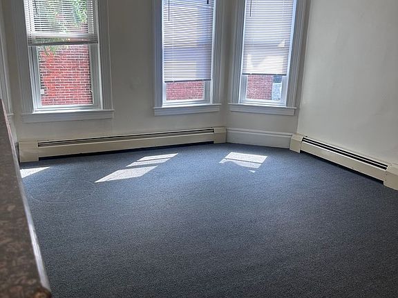 2nd image of 324 W 7th St #3-1
