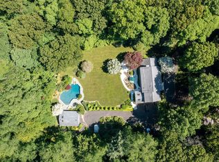 44 Horse Hollow Rd, Locust Valley, NY 11560
