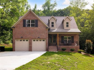 1055 Kapstone Xing, Lexington, NC, 27295