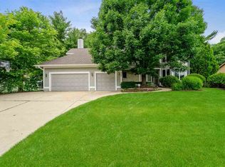 2869 Forest Ln, Madison, WI 53711