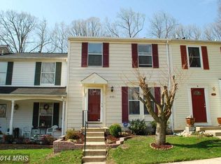 9189 Forest Breeze Ct, Springfield, VA 22152
