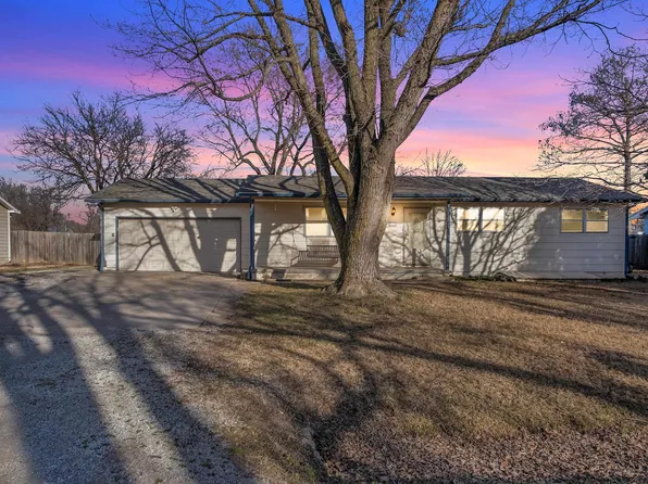 5450 N Charles St, Wichita, KS 67204