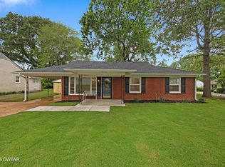 915 Burkett St, Jackson, TN 38301