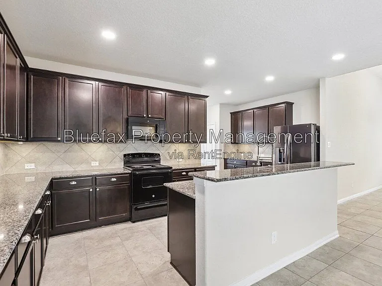 1807 Golden Maple — Photo 14