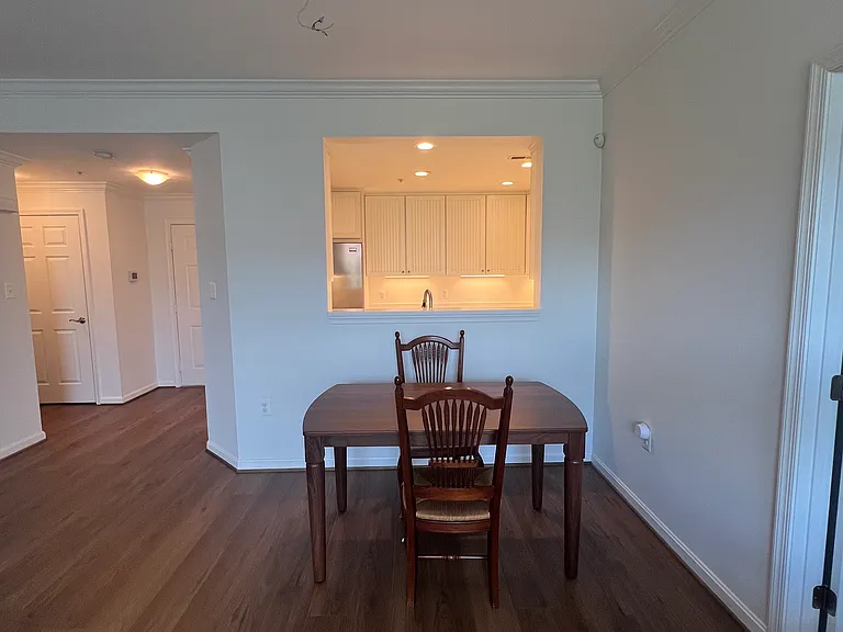 621 N Saint Asaph St #305 — Photo 10