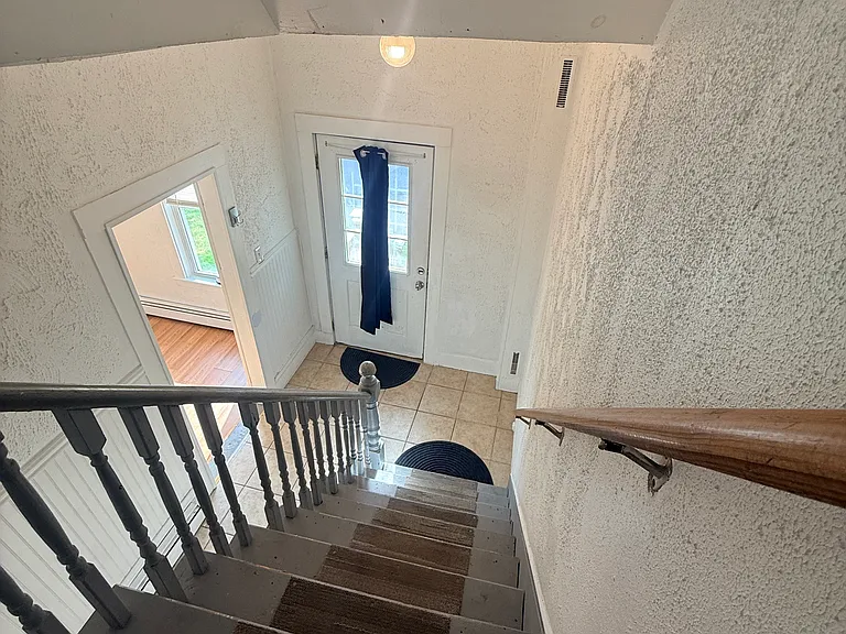 98 Central St #1 — Photo 28