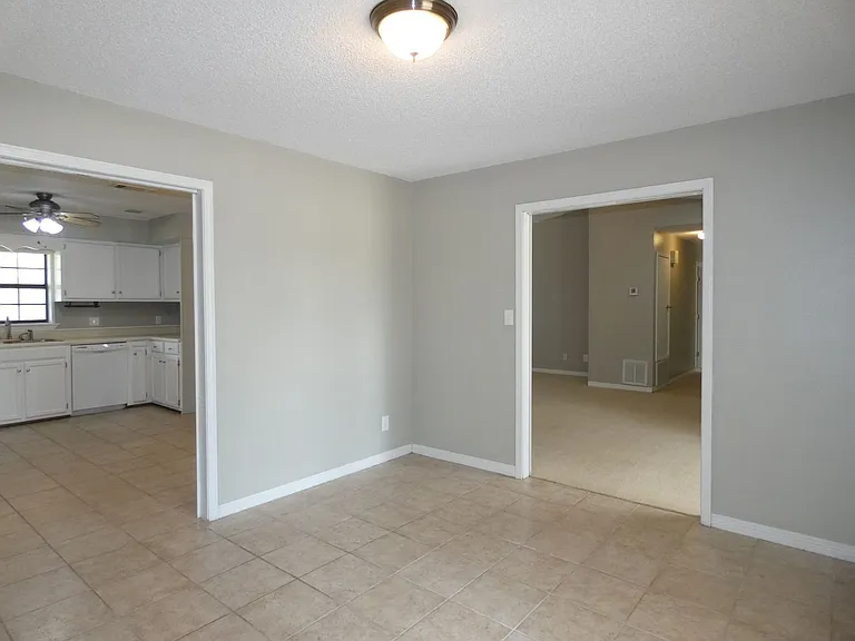 3470 Nicholson Estates Rd — Photo 5