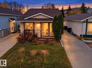 4514 35a Ave NW, Edmonton, AB T6L4T1