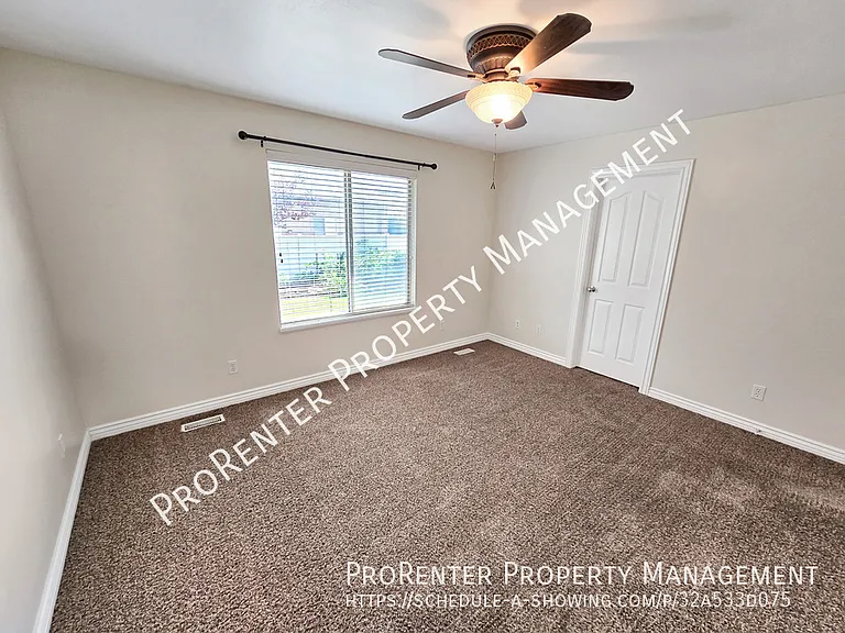 1911 S 1485 W — Photo 11